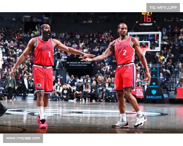 3月27日NBA快船客场力克尼克斯哈登29+6,每日一星:科怀·伦纳德 3月27日NBA快船客场力克尼克斯哈登29+6,每日一星:科怀·伦纳德